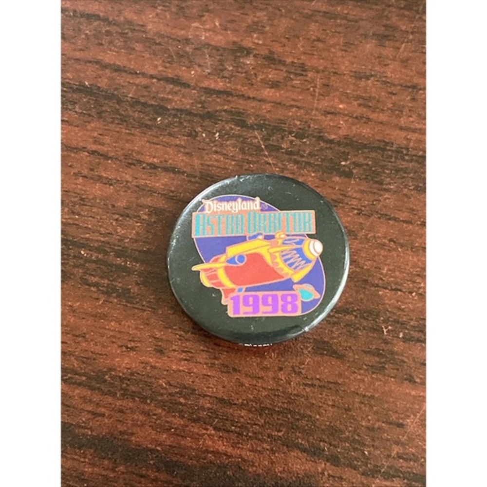 Disneyland Astro Orbitor 1998‎ Button Pin